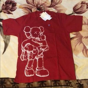 Uniqlo X KAWS Size M US Series 1